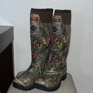 *NEW never worn* DRYSHOD waterproof boots